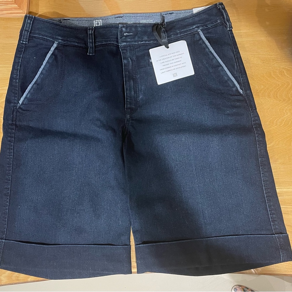 Liz Claiborne Blue Jean Shorts Classic Denim Style NWT